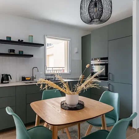 Apartment Cours Morny